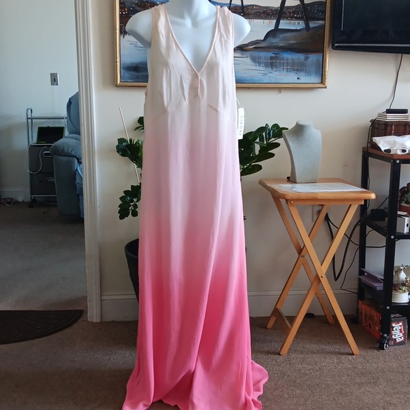 By Together Dresses & Skirts - Together Maxie Dress Zipper On Side High Low Hem Size 18 NWT